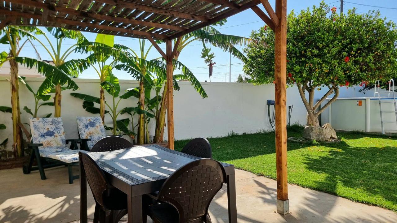 Apartamento Privado Con Jardin, Piscina Elevada Y Bbq Chiclana de la Frontera Kültér fotó